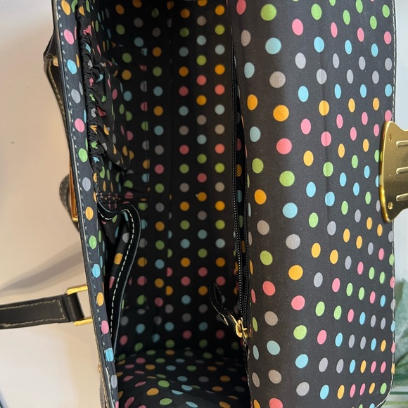 Chic Black and Tan Woven Shoulder Bag - Picture 10 of 12